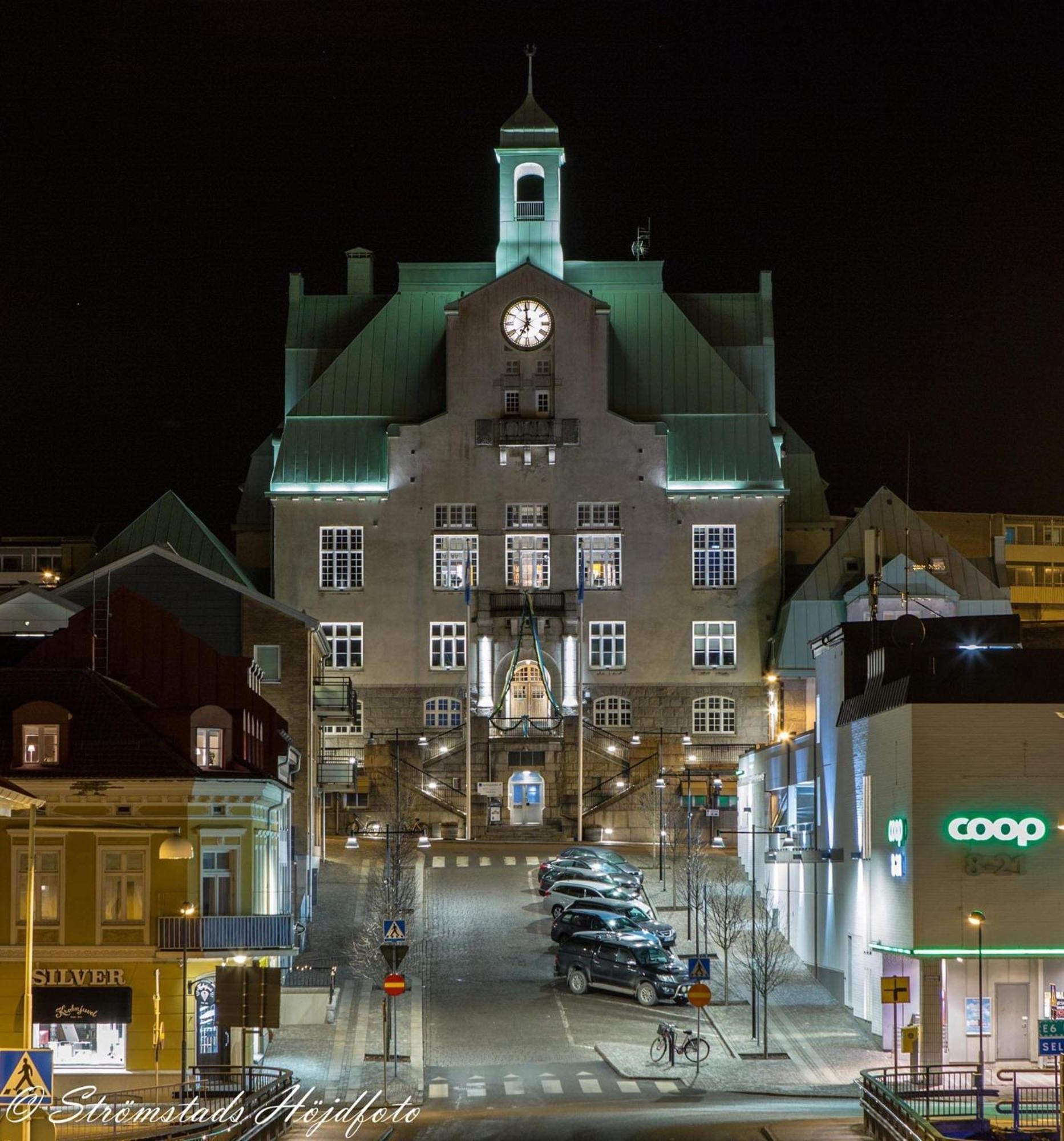 1 Rums-Laegenheter, Gangavstand Till Stroemstads Centrum Exterior photo